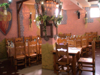 Продается ресторан-кафе-бар с домом